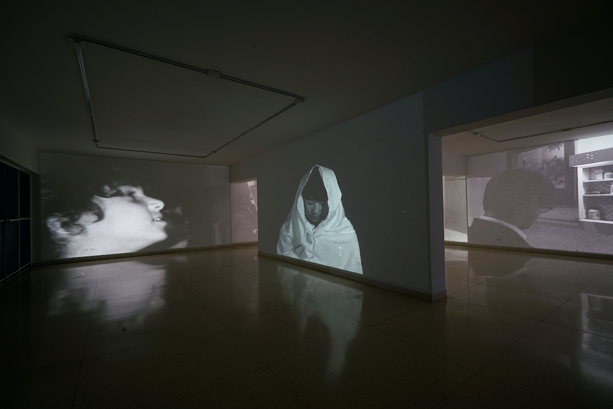 Figure 4. El Apartamento, Havana, Cuba. Group exhibition: ‘16 mm. Fotografía en
                movimiento’ (16 mm: Photography in Motion), 2018. Courtesy of El Apartamento.